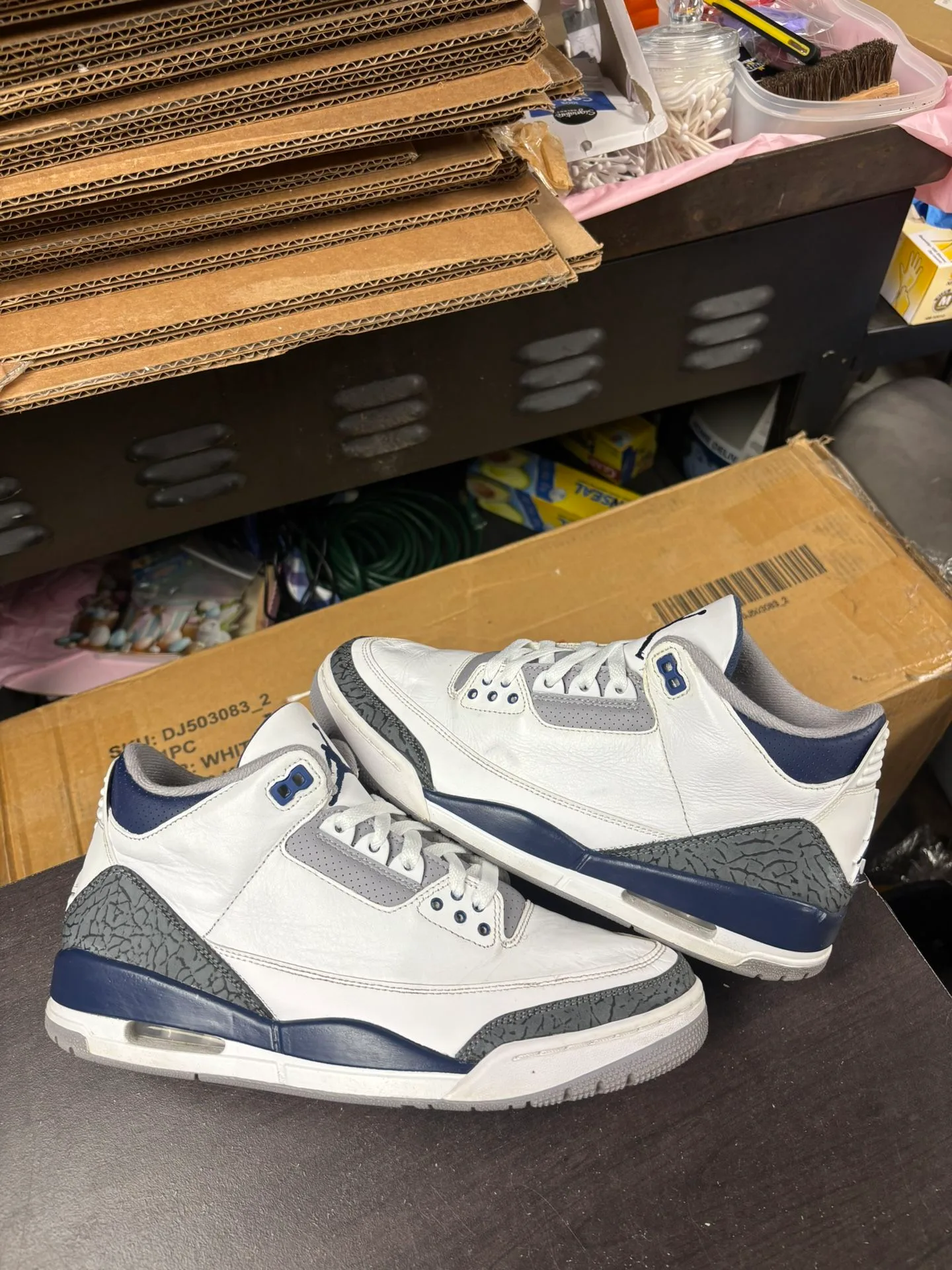Air Jordan 3 Midnight Navy thumbnail