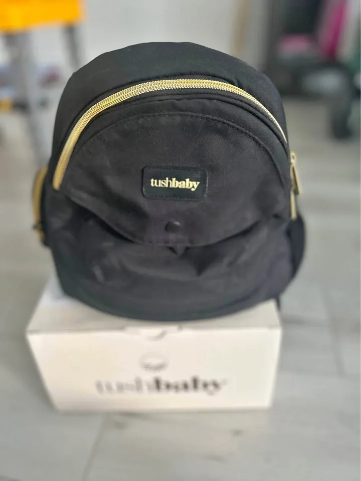 Gently used tush baby strapless baby hip seat thumbnail