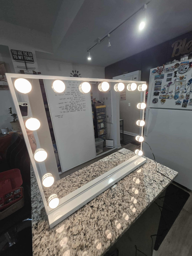 Hollywood Vanity Mirror