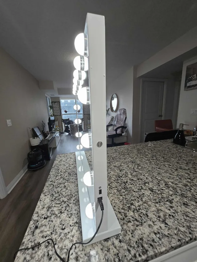 Hollywood Vanity Mirror image indicator(3)