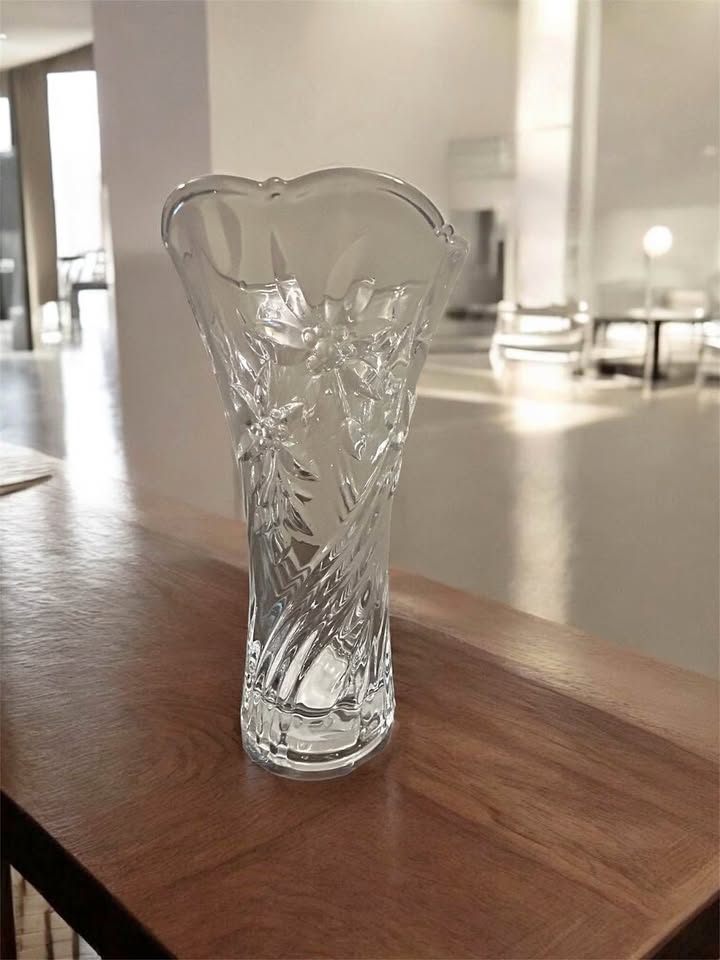 Glass Flower Vase – Used Once – $3(Markham)
