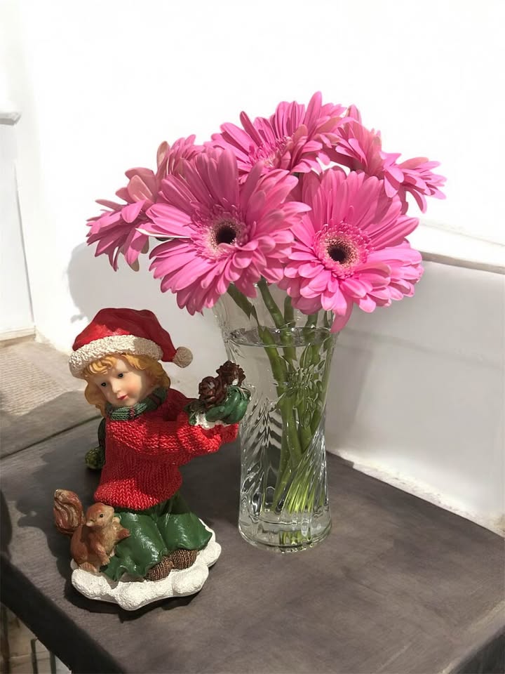 Glass Flower Vase – Used Once – $3(Markham) - photo 2