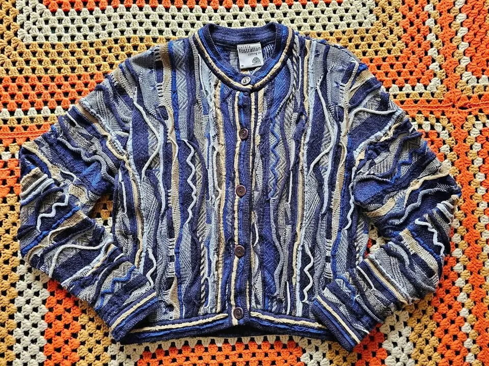 Size M Vintage Coogi Style 90s 3D Knit Cardigan