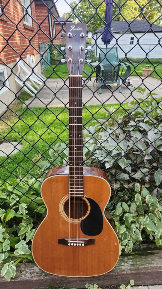 $300 Fender F-25 Acoustic Guitar – Made in Japan image indicator(2)