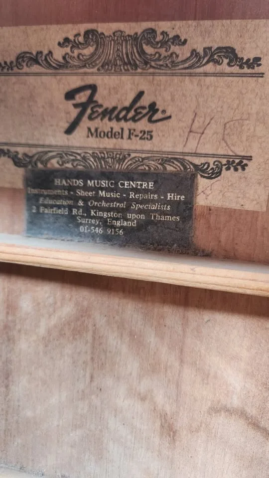 $300 Fender F-25 Acoustic Guitar – Made in Japan image indicator(4)
