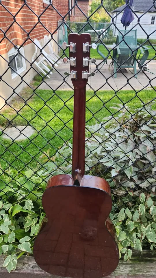 $300 Fender F-25 Acoustic Guitar – Made in Japan image indicator(6)