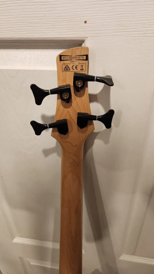 $270 Ibanez GIO GSR200 Jazz Bass - Cream image indicator(5)