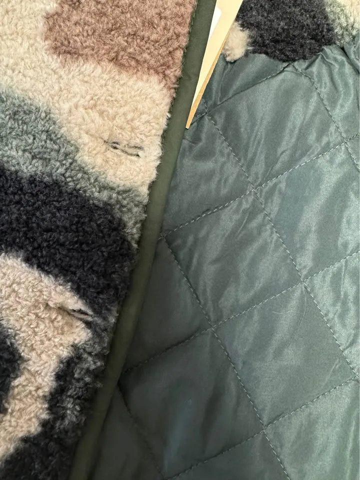 Kids’ camouflage-style padded jacket image indicator(3)