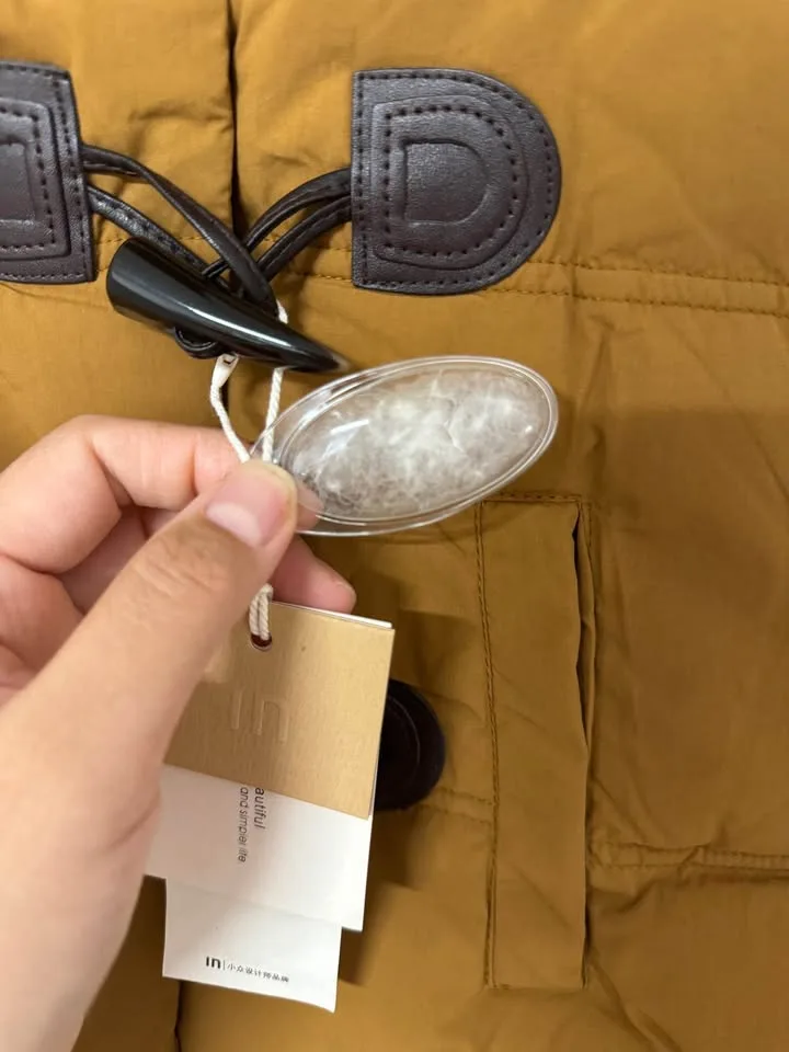 Kids’ down vest — lightweight and warm! image indicator(3)