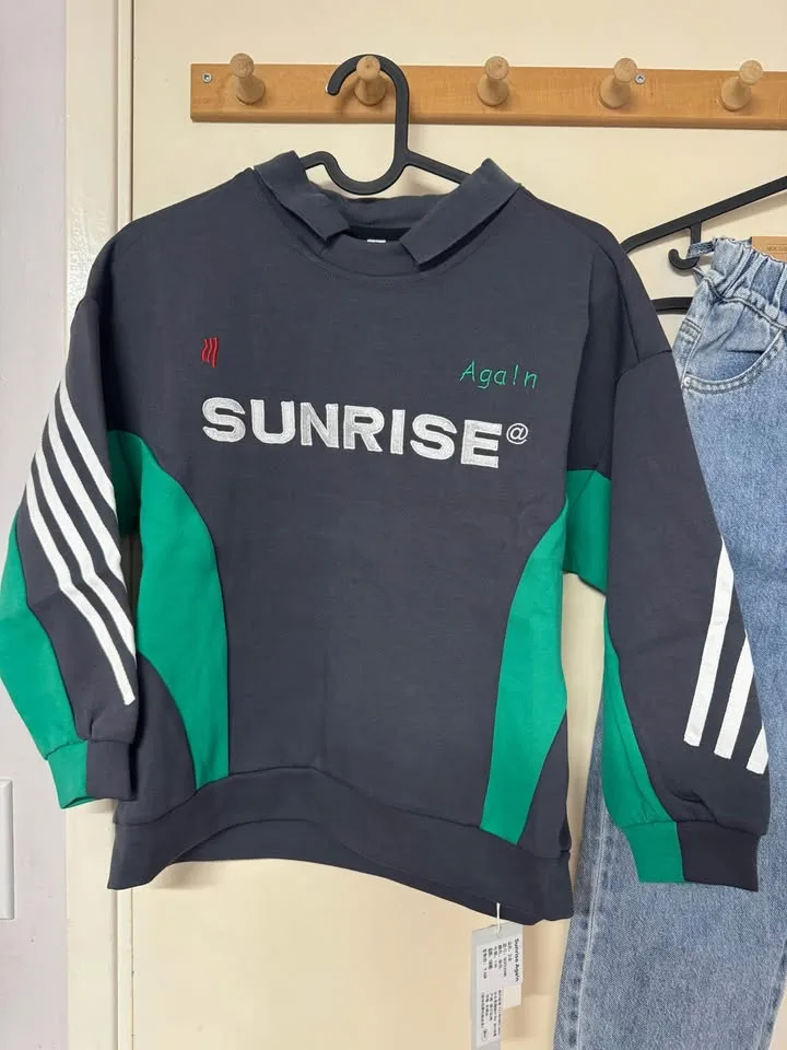 Boys’ Sweatshirt & Jeans crew Set – Age 8 image indicator(3)