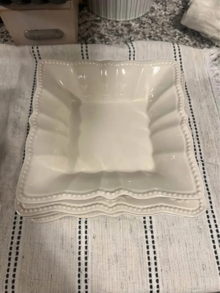 Pioneer Woman Dishes image indicator(5)