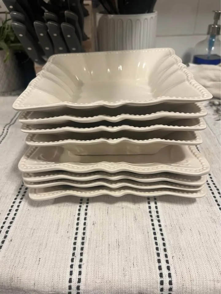 Pioneer Woman Dishes image indicator(7)