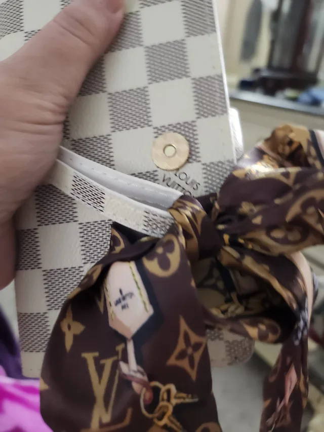 Louis Vuitton Phone Case Original Condition thumbnail