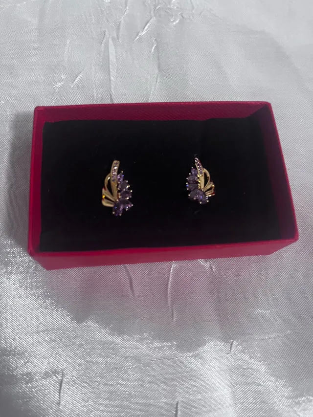 Fashion Diamond Earrings thumbnail