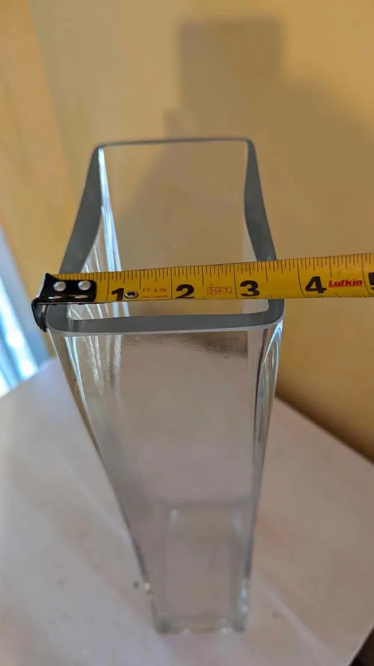 Tall glass vase, Scarborough image indicator(4)