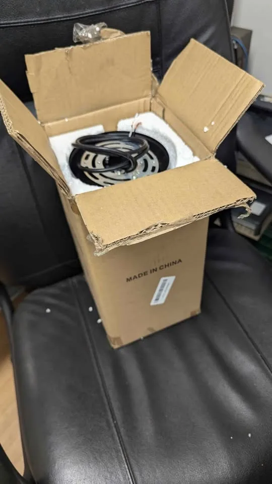 Mason jar hanging lamp BNIB. If ad is up, it's available. image indicator(9)