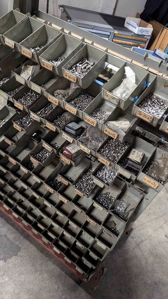 Metal bin rack on wheels, socket head cap screws - photo 5