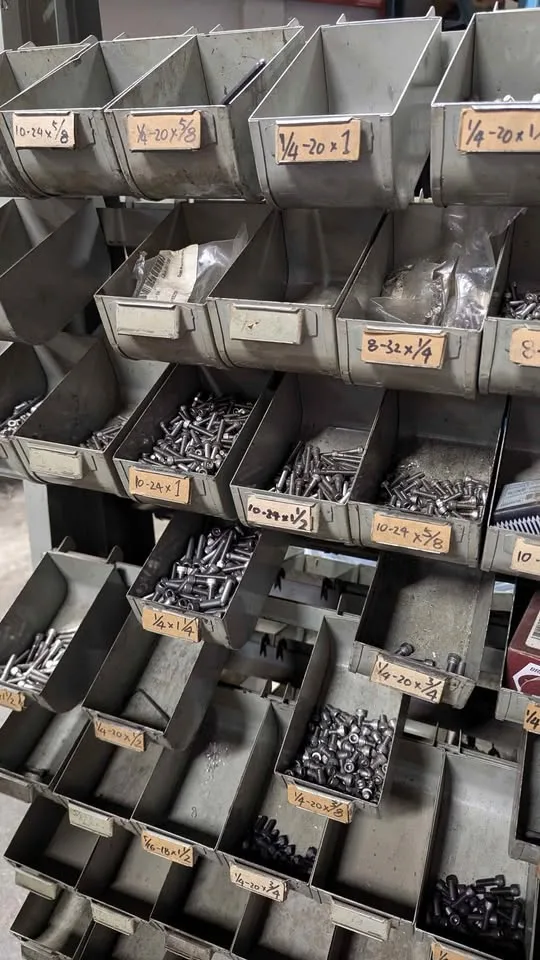 Metal bin rack on wheels, socket head cap screws image indicator(8)