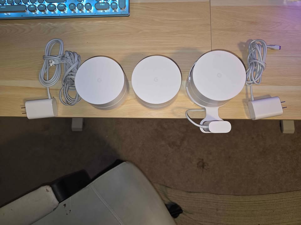 Google Mesh full home wifi system - photo 2