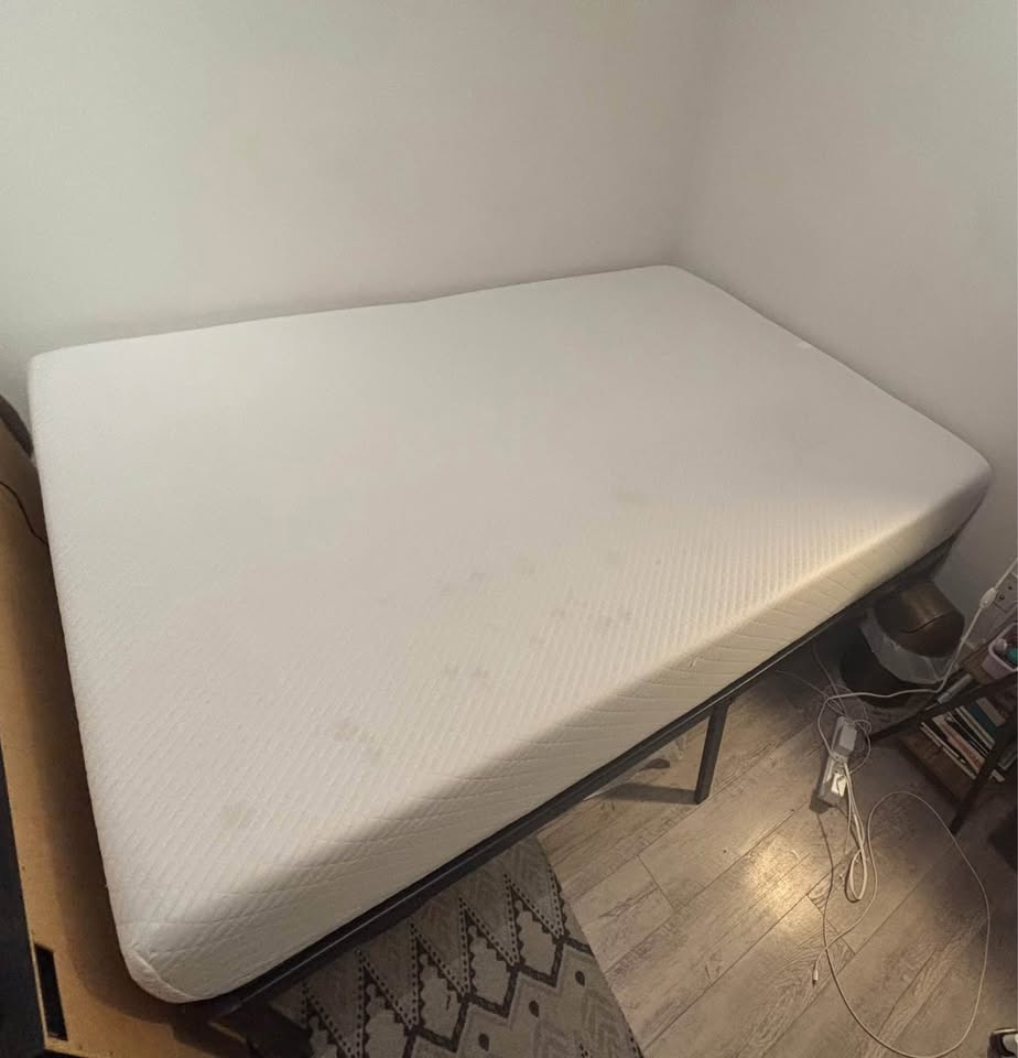 Zinus 10” Full Mattress - Green Tea Memory Foam - MOVING MUST GO - photo 4