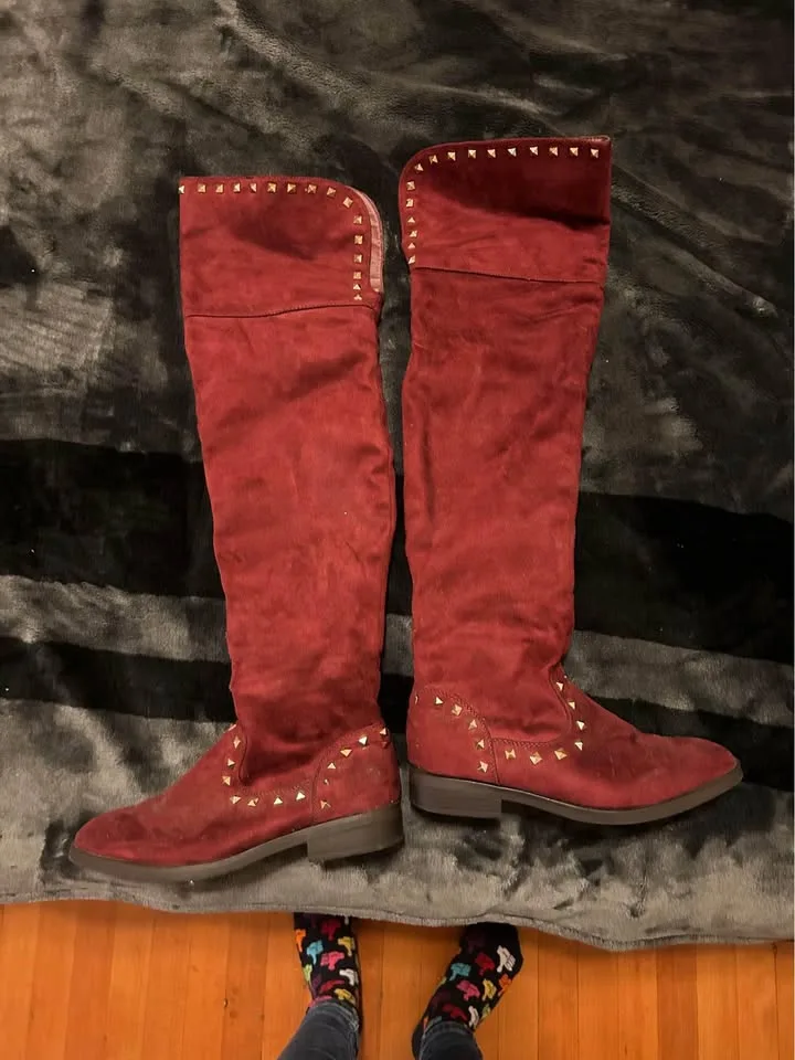 Musketeer boots image indicator(2)