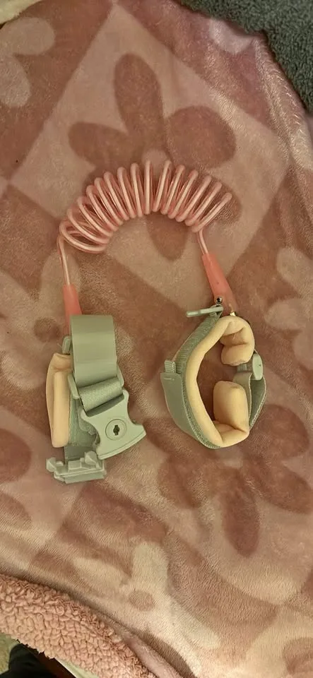 child safety wrist band with cord