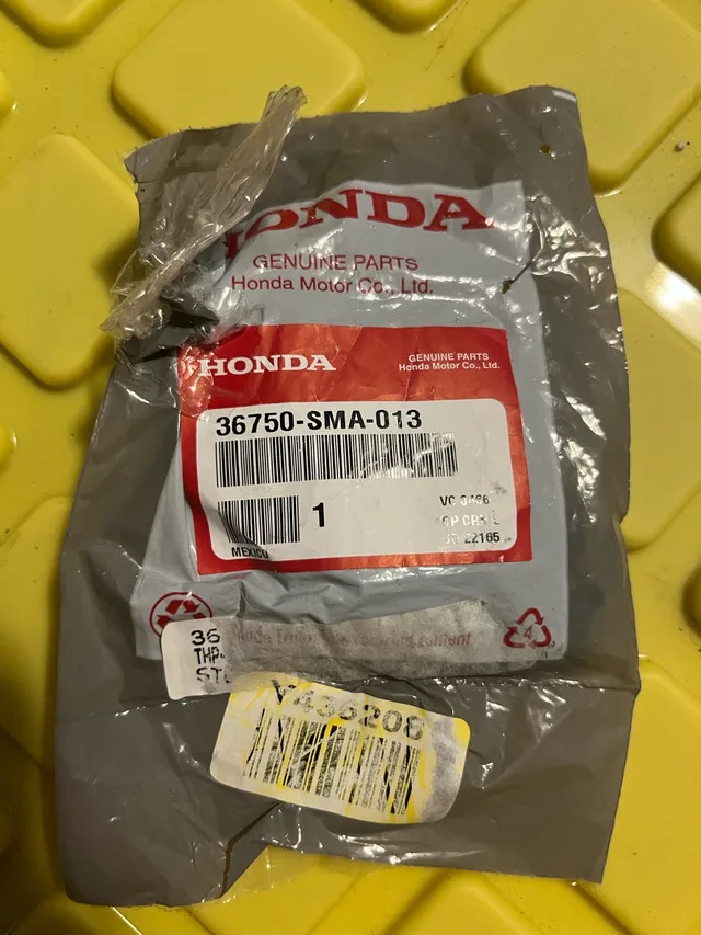 Acura RDX brake pedal Switch - $15 image indicator(2)