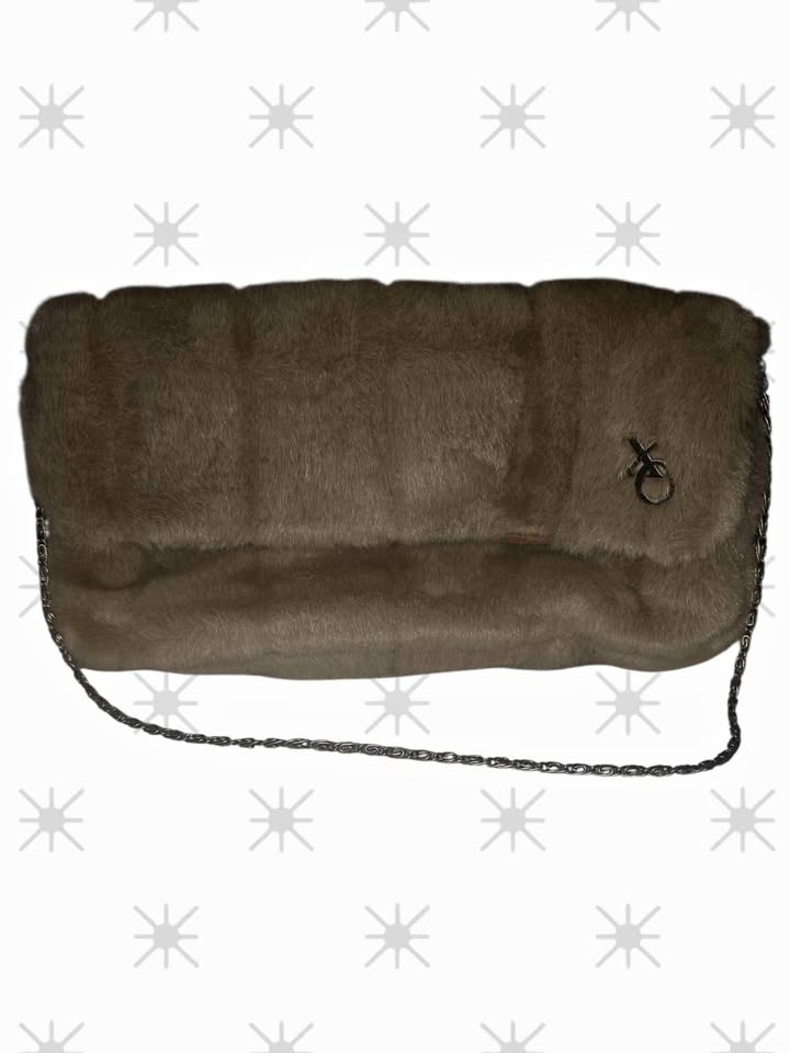 faux fur small handbag purse clutch ( gift ideas 💡