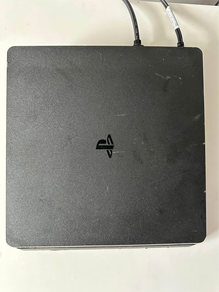 PS4 slim 1tb with controller - photo 3
