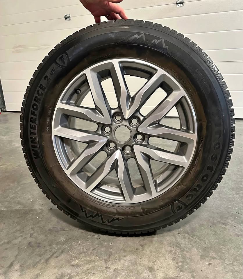 Set of 4 Firestone Winterforce 2 tires on like-new rims