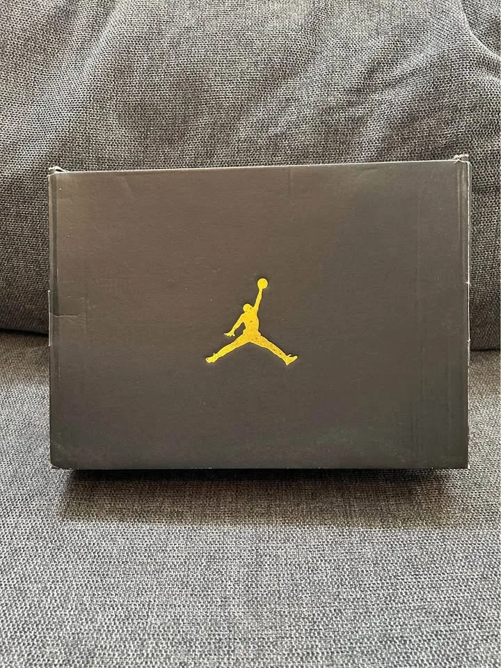 Air Jordan 1 - Mid - LAKERS image indicator(8)