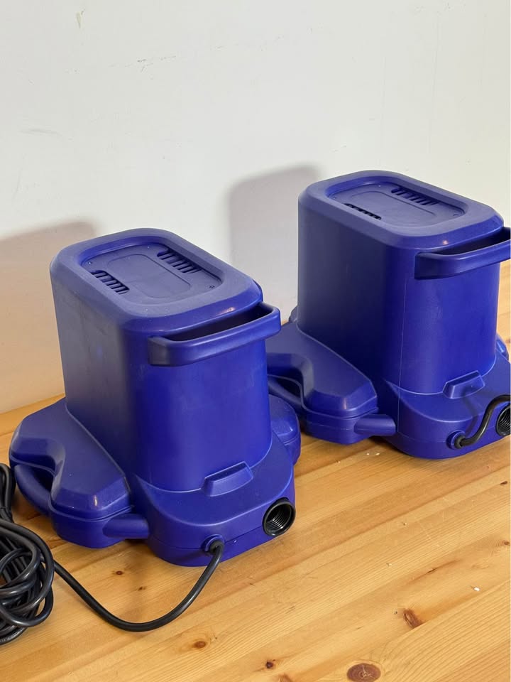 Swimming Pool Cover Pump - photo 2