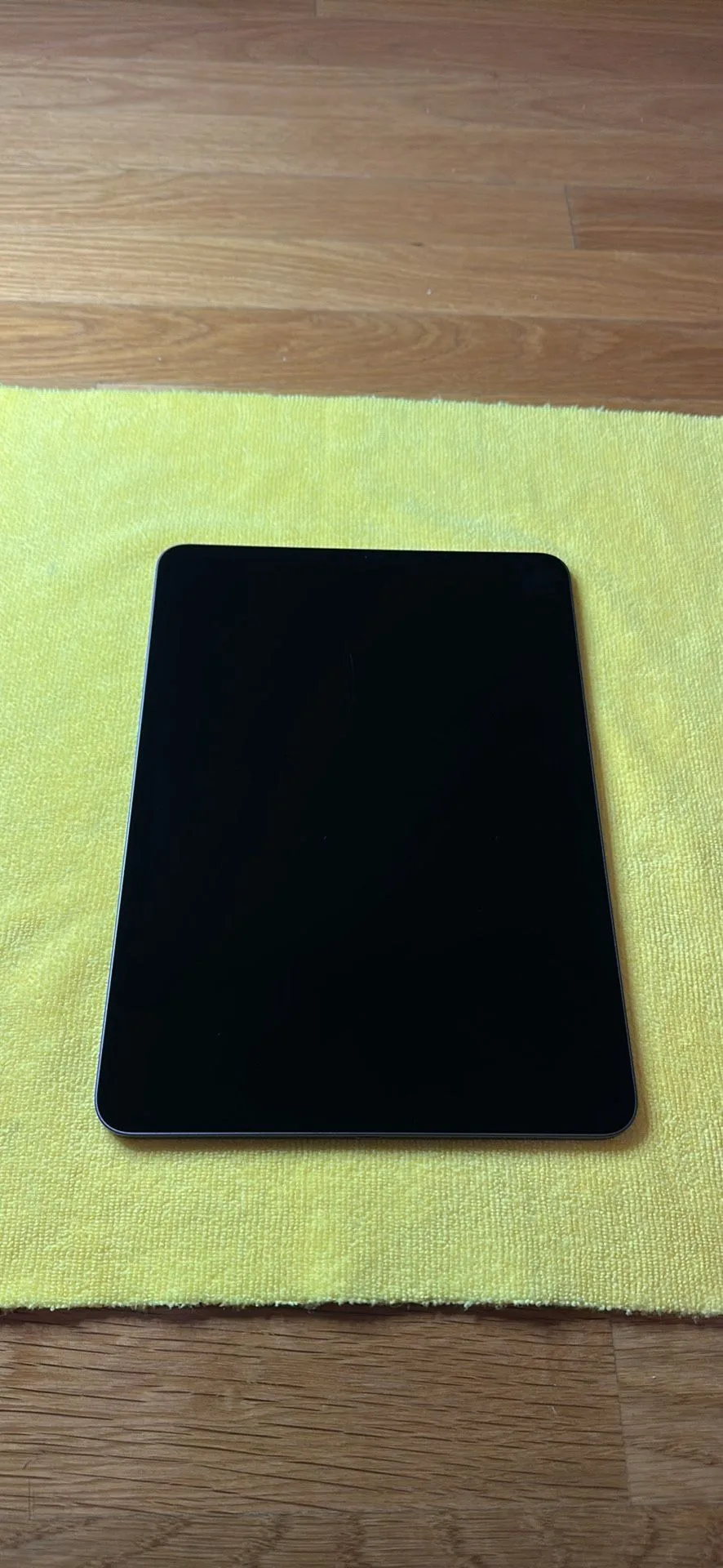 iPad Pro 11 inch 256gb 2nd Gen WiFi image indicator(2)