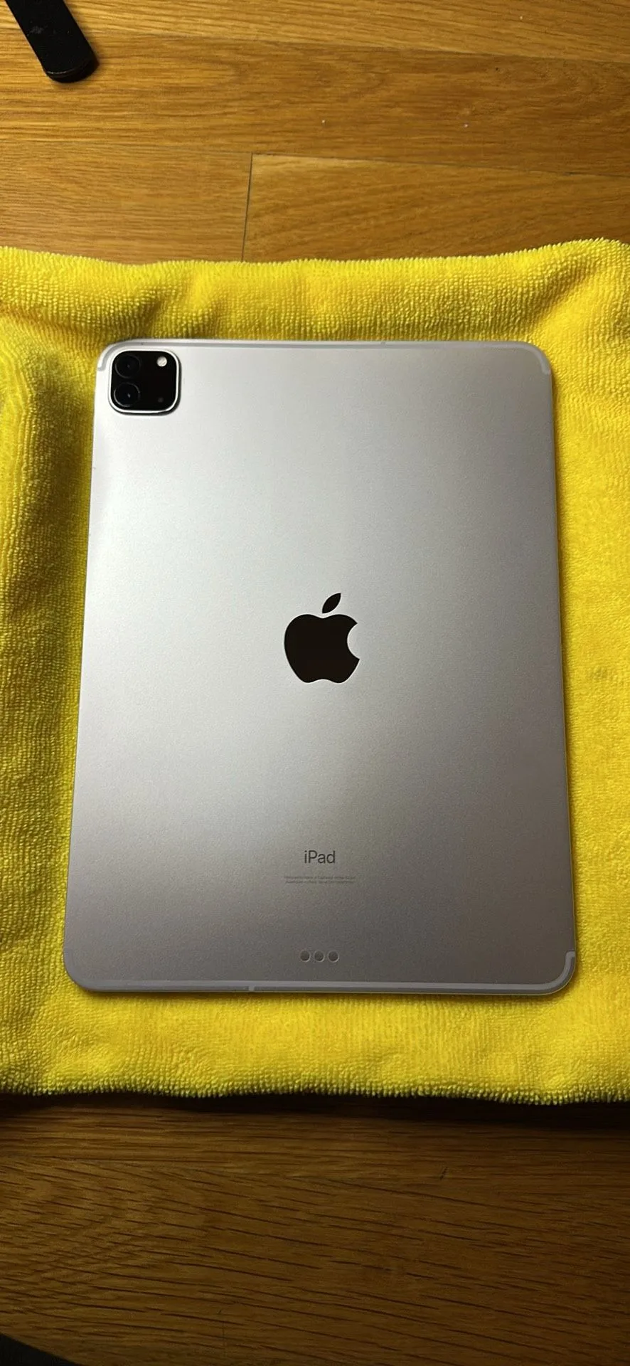 iPad Pro 11 inch 2nd Gen 128gb - WiFi + Cellular Unlocked image indicator(2)