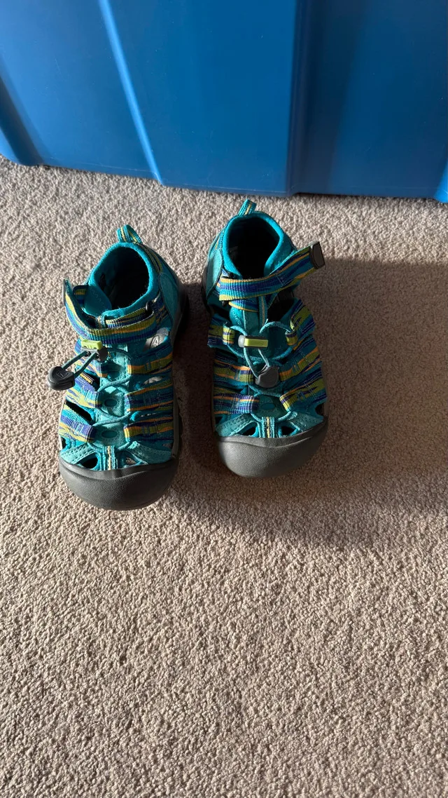 Used Children's Keen and Columbia Sandals - Various Size image indicator(3)