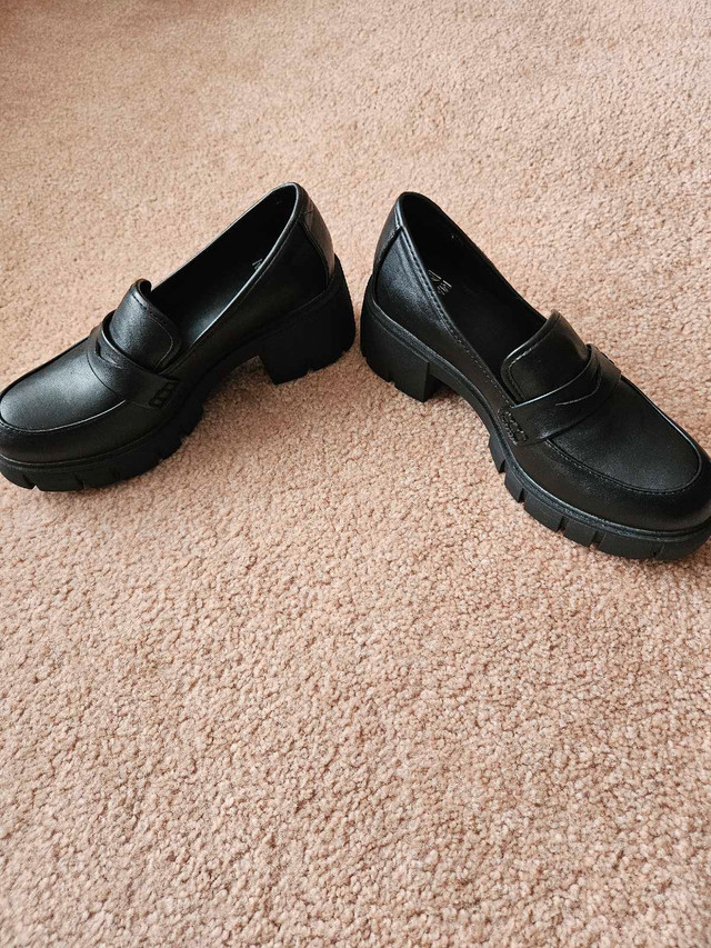 Madden NYC loafer size 8 women - photo 3