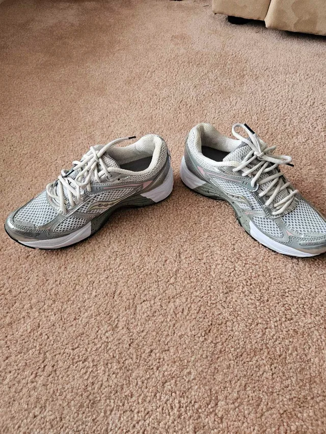 Saucony Guide 2 women. Size 10 image indicator(3)