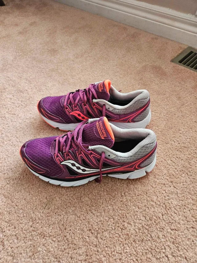 Saucony Tornado size 9.5 women image indicator(2)