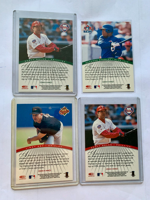 7 MLB Autographed Cards - photo 2