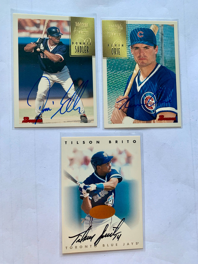 7 MLB Autographed Cards - photo 3