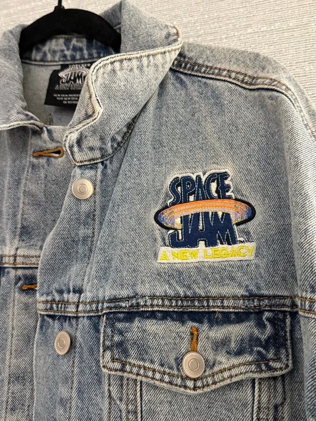 Space Jam “Tune Squad” Denim Jacket (Size M) image indicator(2)