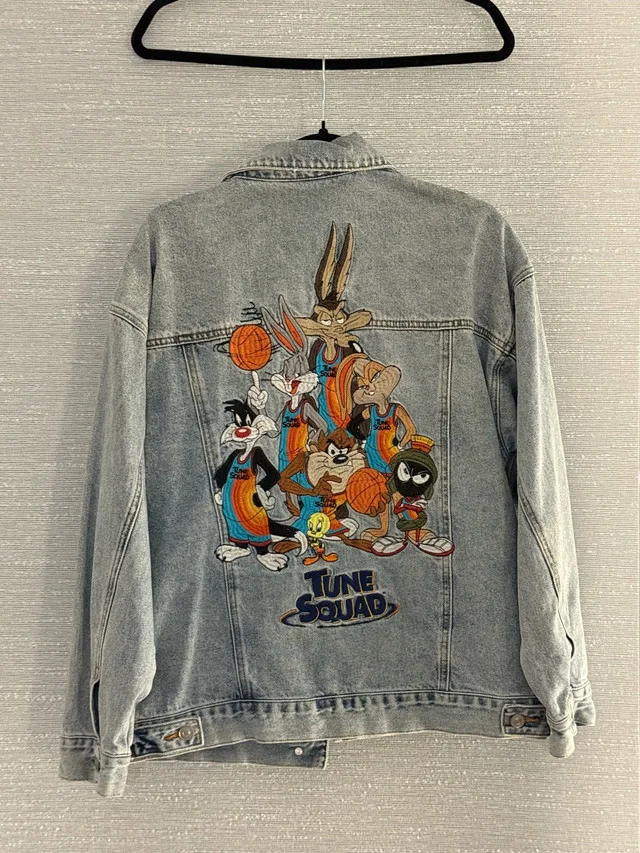 Space Jam “Tune Squad” Denim Jacket (Size M) image indicator(3)