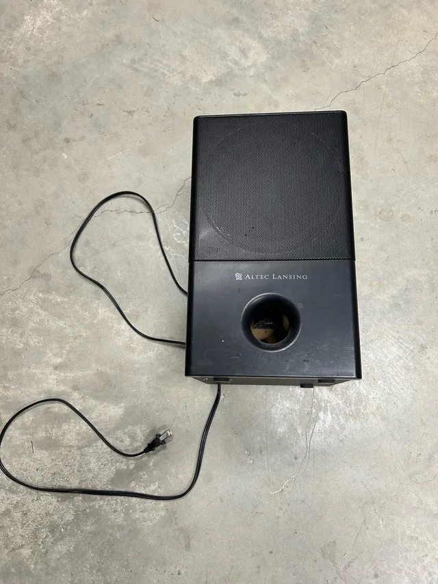 Altec Lansing Speaker thumbnail