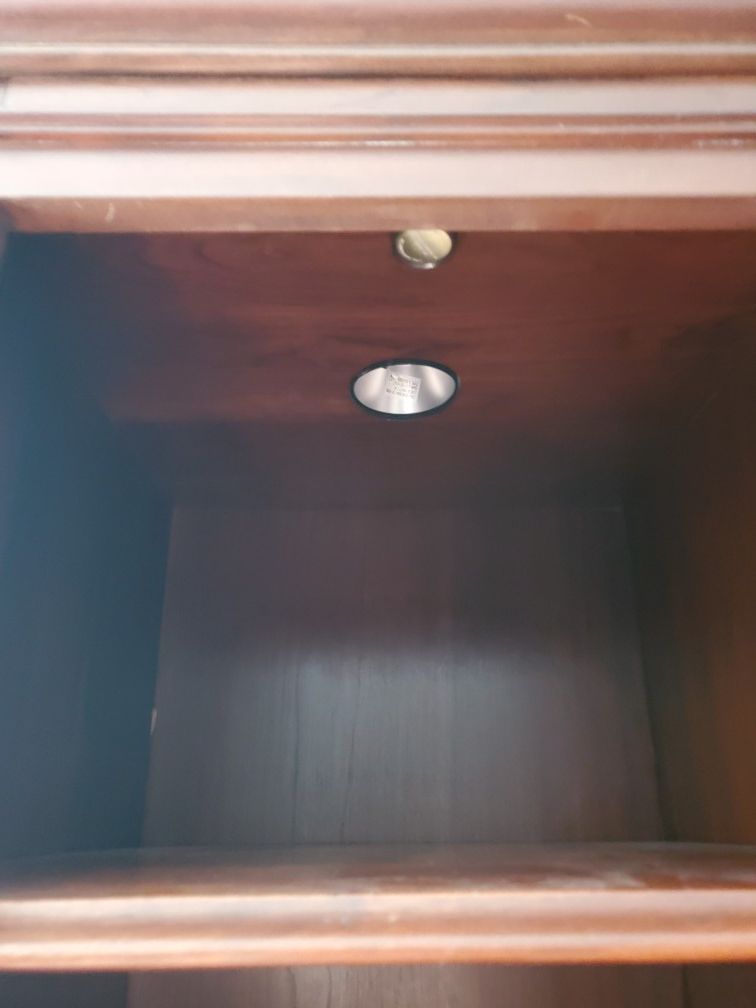 Solid wood china cabinet - photo 2