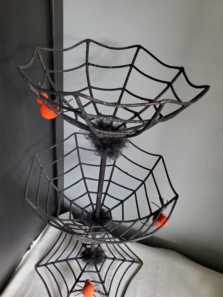 Cobweb Halloween candy holder - photo 3