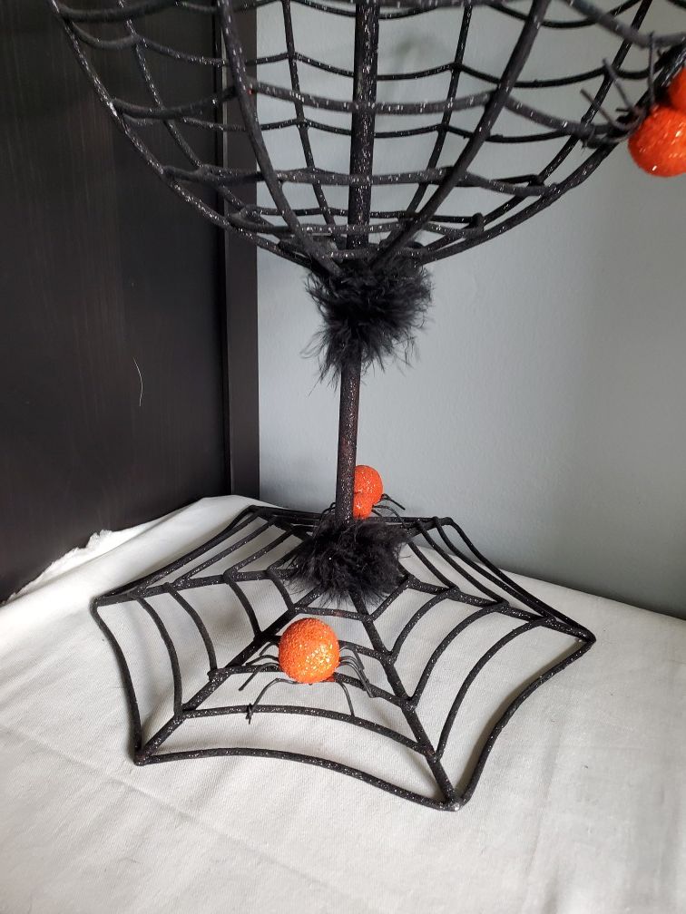 Cobweb Halloween candy holder - photo 4
