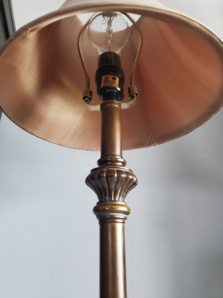Dark gold lamp - photo 3