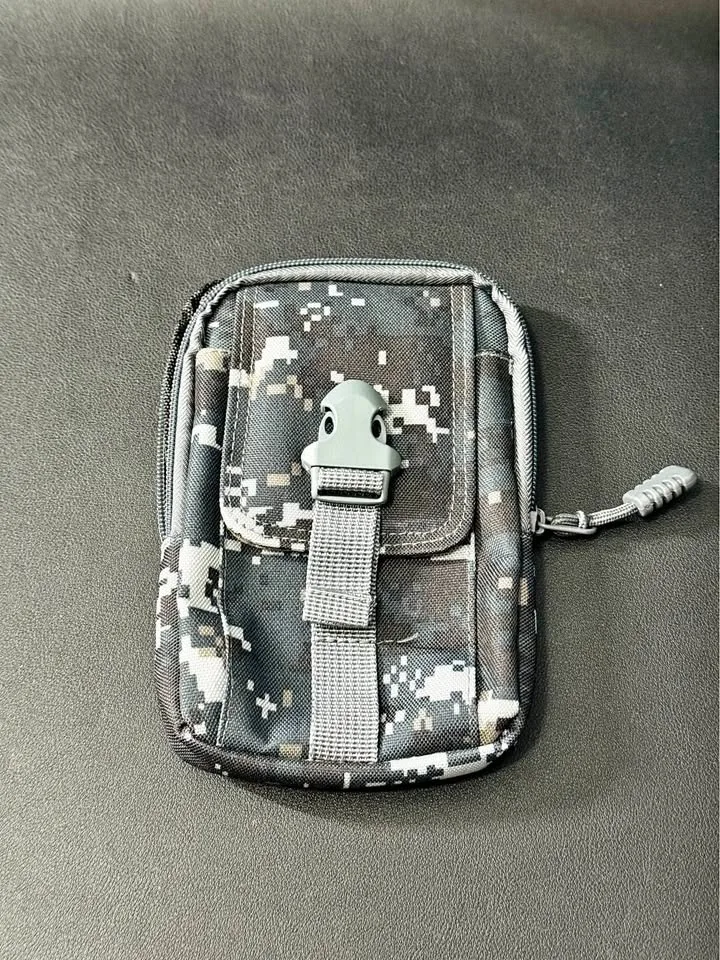 Belt pouch/bag thumbnail