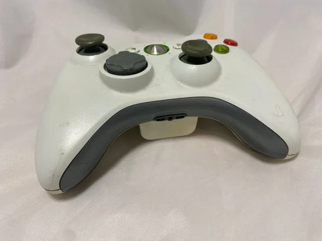 Official Microsoft Xbox 360 White Wireless Controller image indicator(4)