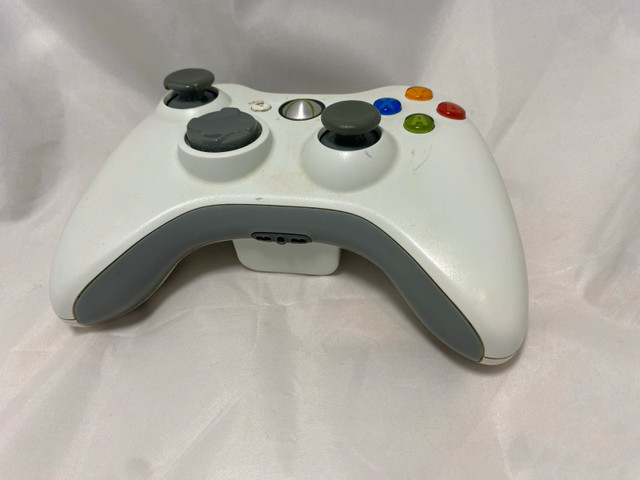 Official Microsoft Xbox 360 White Controller. NO BATTERY COVER - photo 4